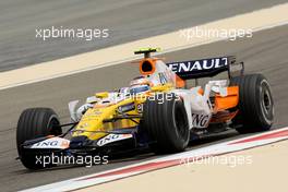 04.04.2008 Sakhir, Bahrain,  Nelson Piquet Jr (BRA), Renault F1 Team, R28 - Formula 1 World Championship, Rd 3, Bahrain Grand Prix, Friday Practice