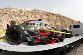 04.04.2008 Sakhir, Bahrain,  Lewis Hamilton (GBR), McLaren Mercedes, MP4-23, crash damaged - Formula 1 World Championship, Rd 3, Bahrain Grand Prix, Friday Practice