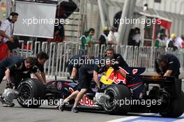 04.04.2008 Sakhir, Bahrain,  Mark Webber (AUS), Red Bull Racing - Formula 1 World Championship, Rd 3, Bahrain Grand Prix, Friday Practice