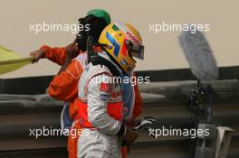 04.04.2008 Sakhir, Bahrain,  Lewis Hamilton (GBR), McLaren Mercedes after his crash in FP2 - Formula 1 World Championship, Rd 3, Bahrain Grand Prix, Friday Practice