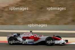 04.04.2008 Sakhir, Bahrain,  Timo Glock (GER), Toyota F1 Team, TF108 - Formula 1 World Championship, Rd 3, Bahrain Grand Prix, Friday Practice