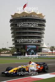 04.04.2008 Sakhir, Bahrain,  Nelson Piquet Jr (BRA), Renault F1 Team, R28 - Formula 1 World Championship, Rd 3, Bahrain Grand Prix, Friday Practice