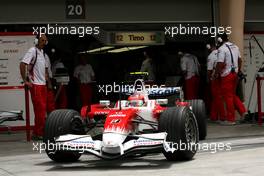 04.04.2008 Sakhir, Bahrain,  Timo Glock (GER), Toyota F1 Team - Formula 1 World Championship, Rd 3, Bahrain Grand Prix, Friday Practice