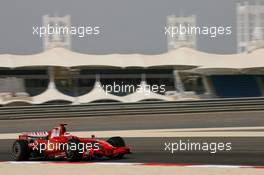 04.04.2008 Sakhir, Bahrain,  Kimi Raikkonen (FIN), Räikkönen, Scuderia Ferrari, F2008 - Formula 1 World Championship, Rd 3, Bahrain Grand Prix, Friday Practice