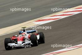 04.04.2008 Sakhir, Bahrain,  Timo Glock (GER), Toyota F1 Team, TF108 - Formula 1 World Championship, Rd 3, Bahrain Grand Prix, Friday Practice