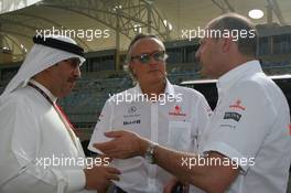 04.04.2008 Sakhir, Bahrain,  Sheikh Ahmed bin Mohammed Al Khalifa, Mansour Ojeh, Commercial Director of the TAG McLaren and Ron Dennis (GBR), McLaren, Team Principal, Chairman - Formula 1 World Championship, Rd 3, Bahrain Grand Prix, Friday Practice