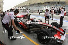 04.04.2008 Sakhir, Bahrain,  Heikki Kovalainen (FIN), McLaren Mercedes, MP4-23 - Formula 1 World Championship, Rd 3, Bahrain Grand Prix, Friday Practice