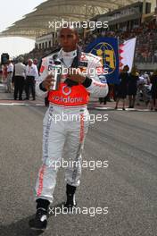 06.04.2008 Sakhir, Bahrain,  Lewis Hamilton (GBR), McLaren Mercedes - Formula 1 World Championship, Rd 3, Bahrain Grand Prix, Sunday Pre-Race Grid
