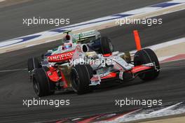 06.04.2008 Sakhir, Bahrain,  Giancarlo Fisichella (ITA), Force India F1 Team, VJM-01 - Formula 1 World Championship, Rd 3, Bahrain Grand Prix, Sunday Race