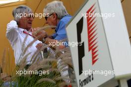 05.04.2008 Sakhir, Bahrain,  Bernie Ecclestone (GBR) and Herbie Blash (GBR), FIA Observer - Formula 1 World Championship, Rd 3, Bahrain Grand Prix, Saturday
