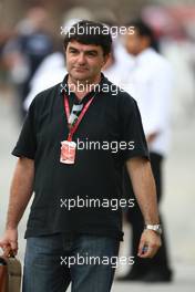 05.04.2008 Sakhir, Bahrain,  Luis Garcia Abad (ESP), Manager of Fernando Alonso - Formula 1 World Championship, Rd 3, Bahrain Grand Prix, Saturday