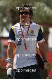 05.04.2008 Sakhir, Bahrain,  Fernando Alonso (ESP), Renault F1 Team - Formula 1 World Championship, Rd 3, Bahrain Grand Prix, Saturday