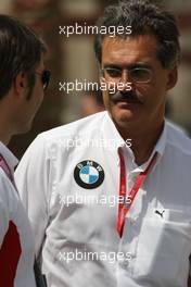 05.04.2008 Sakhir, Bahrain,  Dr. Mario Theissen (GER), BMW Sauber F1 Team, BMW Motorsport Director - Formula 1 World Championship, Rd 3, Bahrain Grand Prix, Saturday
