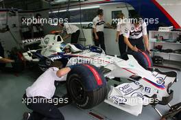 05.04.2008 Sakhir, Bahrain,  Nick Heidfeld (GER), BMW Sauber F1 Team - Formula 1 World Championship, Rd 3, Bahrain Grand Prix, Saturday Practice