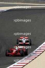 06.04.2008 Sakhir, Bahrain,  Felipe Massa (BRA), Scuderia Ferrari, Adrian Sutil (GER), Force India F1 Team - Formula 1 World Championship, Rd 3, Bahrain Grand Prix, Sunday