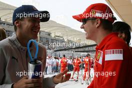 06.04.2008 Sakhir, Bahrain,  Sebastian Vettel (GER), Scuderia Toro Rosso and Kimi Raikkonen (FIN), Räikkönen, Scuderia Ferrari - Formula 1 World Championship, Rd 3, Bahrain Grand Prix, Sunday