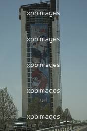 03.04.2008 Sakhir, Bahrain,  F1 Signage on the way to the circuit - Formula 1 World Championship, Rd 3, Bahrain Grand Prix, Thursday