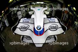 31.10.2008 Sao Paulo, Brazil,  BMW Sauber F1 Team, Front wing - Formula 1 World Championship, Rd 18, Brazilian Grand Prix, Friday