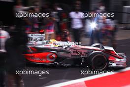 31.10.2008 Sao Paulo, Brazil,  Lewis Hamilton (GBR), McLaren Mercedes - Formula 1 World Championship, Rd 18, Brazilian Grand Prix, Friday Practice