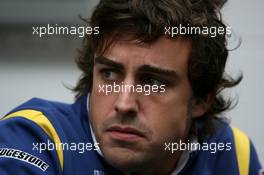 31.10.2008 Sao Paulo, Brazil,  Fernando Alonso (ESP), Renault F1 Team - Formula 1 World Championship, Rd 18, Brazilian Grand Prix, Friday
