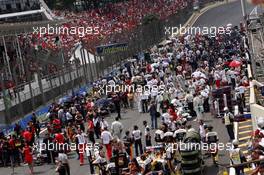 02.11.2008 Sao Paulo, Brazil,  The grid - Formula 1 World Championship, Rd 18, Brazilian Grand Prix, Sunday Pre-Race Grid