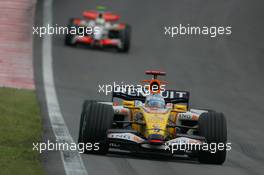 02.11.2008 Sao Paulo, Brazil,  Fernando Alonso (ESP), Renault F1 Team, R28 - Formula 1 World Championship, Rd 18, Brazilian Grand Prix, Sunday Race