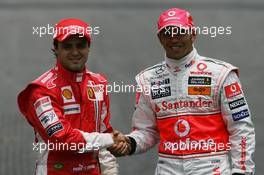 02.11.2008 Sao Paulo, Brazil,  Felipe Massa (BRA), Scuderia Ferrari and Lewis Hamilton (GBR), McLaren Mercedes - Formula 1 World Championship, Rd 18, Brazilian Grand Prix, Sunday Race