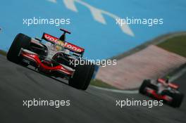 02.11.2008 Sao Paulo, Brazil,  Lewis Hamilton (GBR), McLaren Mercedes, MP4-23 - Formula 1 World Championship, Rd 18, Brazilian Grand Prix, Sunday Race