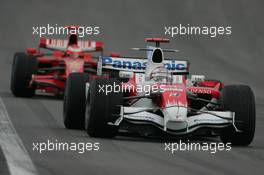 02.11.2008 Sao Paulo, Brazil,  Jarno Trulli (ITA), Toyota Racing, TF108 - Formula 1 World Championship, Rd 18, Brazilian Grand Prix, Sunday Race
