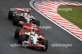 02.11.2008 Sao Paulo, Brazil,  Giancarlo Fisichella (ITA), Force India F1 Team, VJM-01 leads Lewis Hamilton (GBR), McLaren Mercedes, MP4-23 - Formula 1 World Championship, Rd 18, Brazilian Grand Prix, Sunday Race
