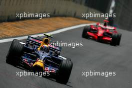 01.11.2008 Sao Paulo, Brazil,  Mark Webber (AUS), Red Bull Racing, RB4 - Formula 1 World Championship, Rd 18, Brazilian Grand Prix, Saturday Qualifying