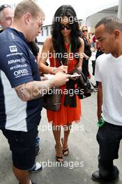 02.11.2008 Sao Paulo, Brazil,  Nicole Scherzinger (USA), Singer in the Pussycat Dolls, girlfriend of Lewis Hamilton (GBR), McLaren Mercedes, Nicholas Hamilton (GBR), Brother of Lewis Hamilton, McLaren Mercedes - Formula 1 World Championship, Rd 18, Brazilian Grand Prix, Sunday