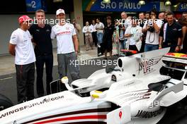 30.10.2008 Sao Paulo, Brazil,  Lewis Hamilton (GBR), McLaren Mercedes, Jenson Button (GBR), Honda Racing F1 Team and David Coulthard (GBR), Red Bull Racing, RB4, Wings For Life Livery - Formula 1 World Championship, Rd 18, Brazilian Grand Prix, Thursday