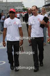 05.06.2008 Montreal, Canada,  Lewis Hamilton (GBR), McLaren Mercedes with an Engineer - Formula 1 World Championship, Rd 7, Canadian Grand Prix, Thursday