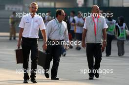 17.10.2008 Shanghai, China,  Martin Whitmarsh (GBR), McLaren, Chief Executive Officer, Ron Dennis (GBR), McLaren, Team Principal, Chairman - Formula 1 World Championship, Rd 17, Chinese Grand Prix, Friday