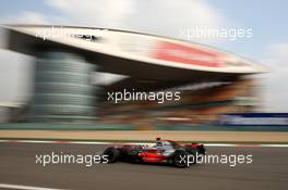 17.10.2008 Shanghai, China,  Lewis Hamilton (GBR), McLaren Mercedes, MP4-23 - Formula 1 World Championship, Rd 17, Chinese Grand Prix, Friday Practice