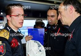 17.10.2008 Shanghai, China,  Sebastian Bourdais (FRA), Scuderia Toro Rosso, STR03 - Formula 1 World Championship, Rd 17, Chinese Grand Prix, Friday Practice