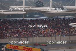 19.10.2008 Shanghai, China,  Felipe Massa (BRA), Scuderia Ferrari passes Kimi Raikkonen (FIN), Räikkönen, Scuderia Ferrari - Formula 1 World Championship, Rd 17, Chinese Grand Prix, Sunday Race