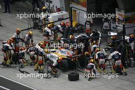 19.10.2008 Shanghai, China,  Fernando Alonso (ESP), Renault F1 Team, R28, pitstop - Formula 1 World Championship, Rd 17, Chinese Grand Prix, Sunday Race
