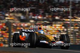 18.10.2008 Shanghai, China,  Fernando Alonso (ESP), Renault F1 Team, R28 - Formula 1 World Championship, Rd 17, Chinese Grand Prix, Saturday Qualifying