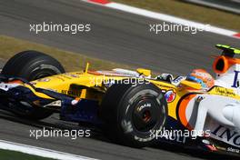 18.10.2008 Shanghai, China,  Nelson Piquet Jr (BRA), Renault F1 Team, R28 - Formula 1 World Championship, Rd 17, Chinese Grand Prix, Saturday Practice