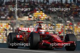 18.10.2008 Shanghai, China,  Kimi Raikkonen (FIN), Räikkönen, Scuderia Ferrari, F2008 - Formula 1 World Championship, Rd 17, Chinese Grand Prix, Saturday Qualifying