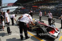 18.10.2008 Shanghai, China,  Lewis Hamilton (GBR), McLaren Mercedes - Formula 1 World Championship, Rd 17, Chinese Grand Prix, Saturday Practice