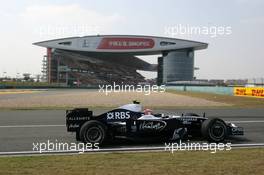 18.10.2008 Shanghai, China,  Kazuki Nakajima (JPN), Williams F1 Team, FW30 - Formula 1 World Championship, Rd 17, Chinese Grand Prix, Saturday Practice