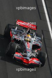 25.04.2008 Barcelona, Spain,  Lewis Hamilton (GBR), McLaren Mercedes, MP4-23 - Formula 1 World Championship, Rd 4, Spanish Grand Prix, Friday Practice