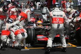 27.04.2008 Barcelona, Spain,  Lewis Hamilton (GBR), McLaren Mercedes during pitstop - Formula 1 World Championship, Rd 4, Spanish Grand Prix, Sunday Race