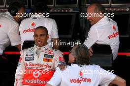 26.04.2008 Barcelona, Spain,  Lewis Hamilton (GBR), McLaren Mercedes, Ron Dennis (GBR), McLaren, Team Principal, Chairman and Mansour Ojeh, Commercial Director of the TAG McLaren - Formula 1 World Championship, Rd 4, Spanish Grand Prix, Saturday Practice