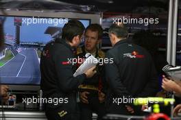 26.04.2008 Barcelona, Spain,  Sebastian Vettel (GER), Scuderia Toro Rosso, Franz Tost (AUT), Scuderia Toro Rosso, Team Principal - Formula 1 World Championship, Rd 4, Spanish Grand Prix, Saturday Practice
