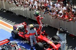 24.08.2008 Valencia, Spain,  Lewis Hamilton (GBR), McLaren Mercedes, Felipe Massa (BRA), Scuderia Ferrari in parc ferme - Formula 1 World Championship, Rd 12, European Grand Prix, Sunday Podium