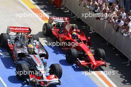 24.08.2008 Valencia, Spain,  Lewis Hamilton (GBR), McLaren Mercedes, Felipe Massa (BRA), Scuderia Ferrari in parc ferme - Formula 1 World Championship, Rd 12, European Grand Prix, Sunday Podium